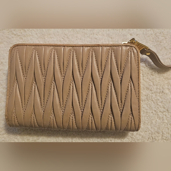 Miu Miu Compact wallet - Picture 11 of 13